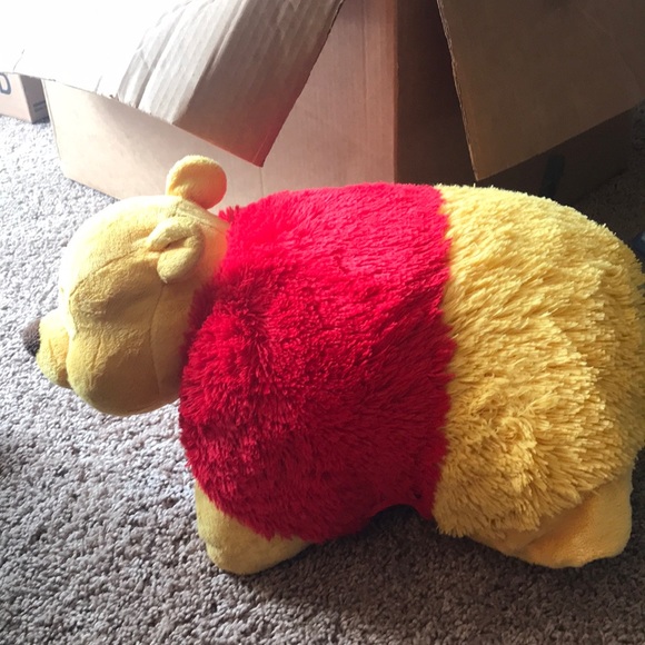 Winnie the Pooh Pillow Pets Pillow - Picture 3 of 8
